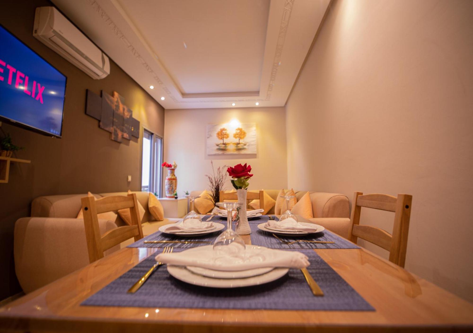 R101- Cosy And Stylish Apartment With King Size Bed- Belvedere Casablanca Exterior photo